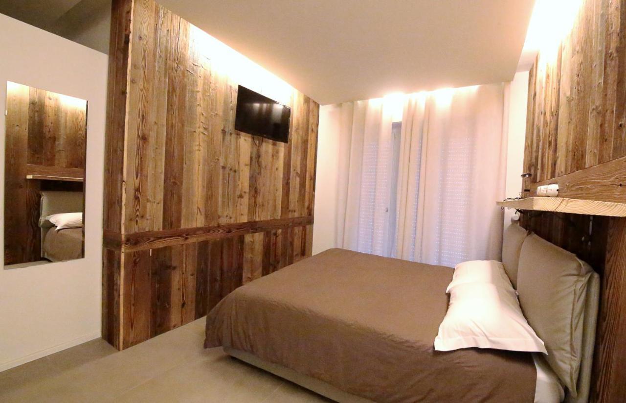Rooms One Aosta Bagian luar foto